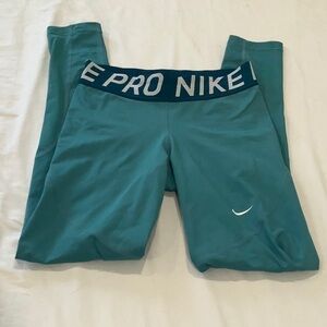 Nike Pro - Teal blue leggings - Size small